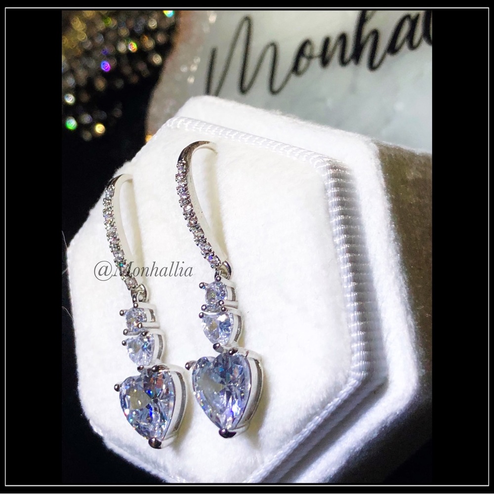 Clearance! NEW 3 CT WHITE GOLD double heart simulated DIAMOND drop Earrings - Picture 4 of 6
